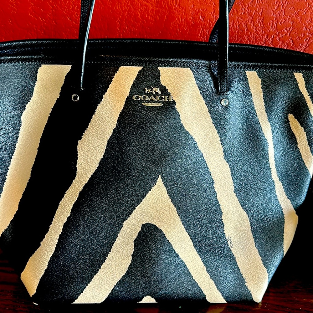 💎✔️ZEBRA PRINT COACH BAG🦓💯